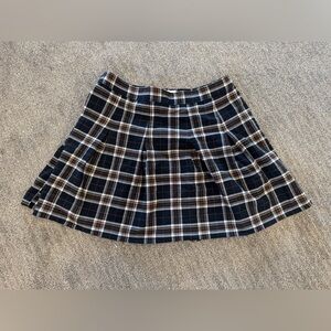 Hollister plaid pleated mini skirt, size medium large